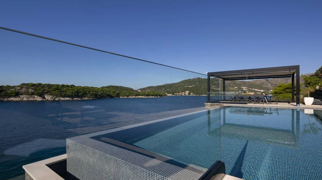 Dubrovnik Villa for 14 Guests with Sea Access