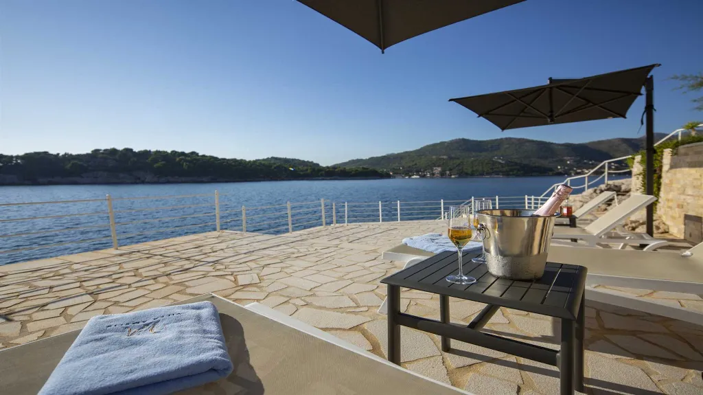 Dubrovnik Villa for 14 Guests with Sea Access