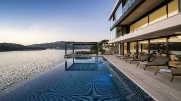 Dubrovnik Villa for 14 Guests with Sea Access