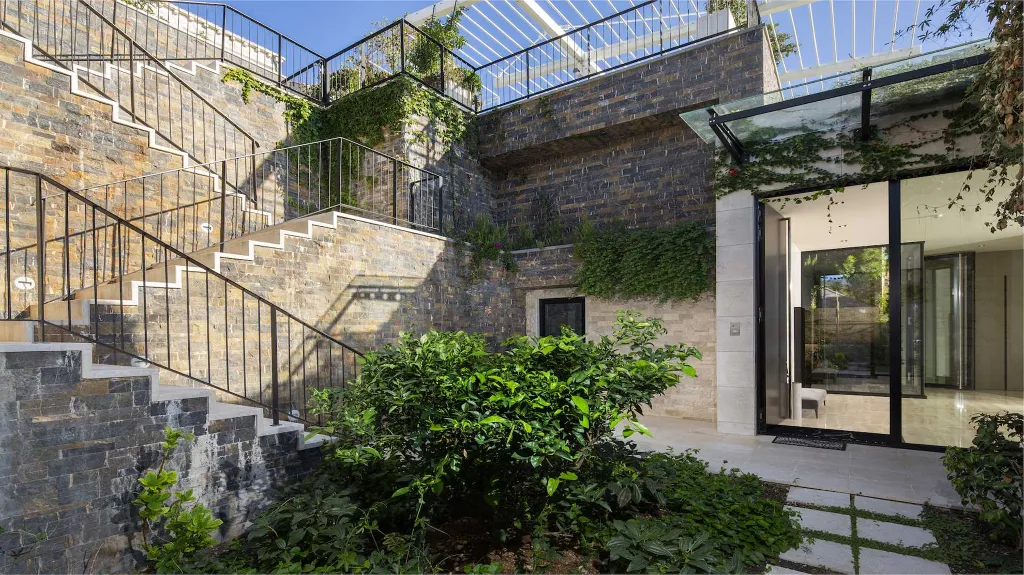 Dubrovnik Villa for 14 Guests with Sea Access