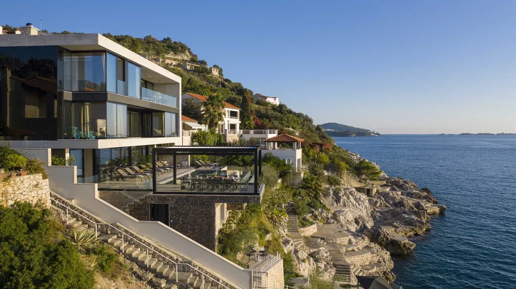 Dubrovnik Villa for 14 Guests with Sea Access