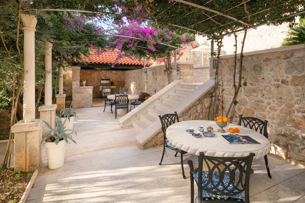4-Bedroom Villa in Dubrovnik for 8 Guests