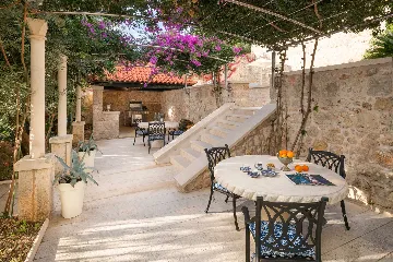4-Bedroom Villa in Dubrovnik for 8 Guests