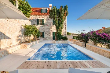 4-Bedroom Villa in Dubrovnik for 8 Guests