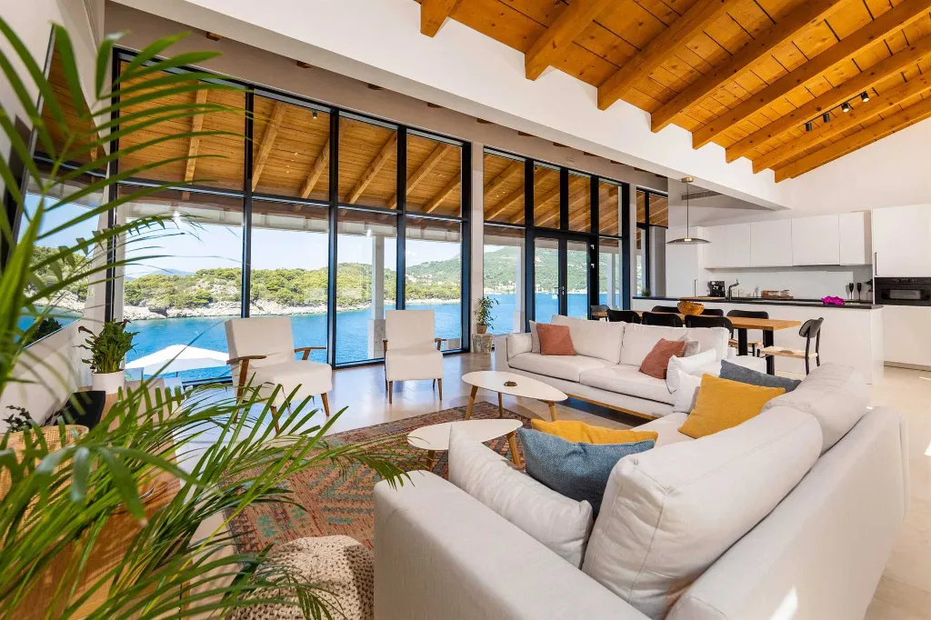 Four-Bedroom Villa with Sea Views in Zaton