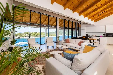 Four-Bedroom Villa with Sea Views in Zaton