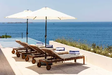 Four-Bedroom Villa with Sea Views in Zaton