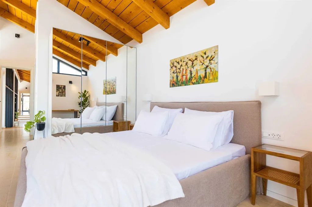 Four-Bedroom Villa with Sea Views in Zaton