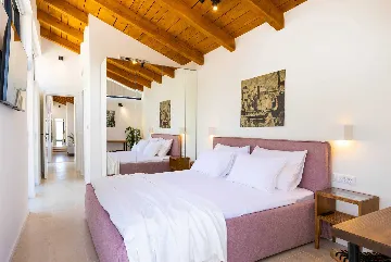 Four-Bedroom Villa with Sea Views in Zaton