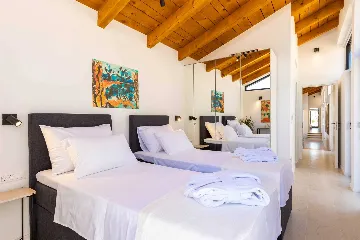 Four-Bedroom Villa with Sea Views in Zaton