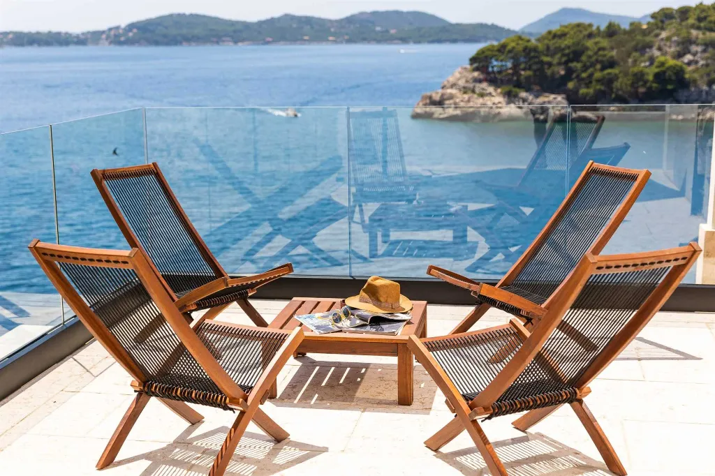 Four-Bedroom Villa with Sea Views in Zaton