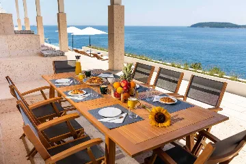 Four-Bedroom Villa with Sea Views in Zaton