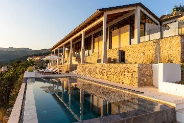 Four-Bedroom Villa with Sea Views in Zaton