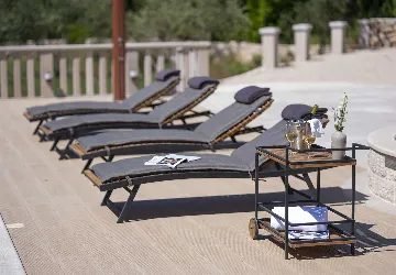 Four-Bedroom Villa with Heated Pool in Čilipi