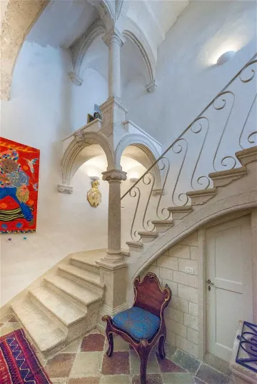 Three-Bedroom Villa in Dubrovnik for 6 Guests