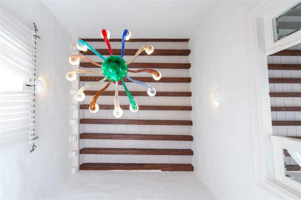 Three-Bedroom Villa in Dubrovnik for 6 Guests