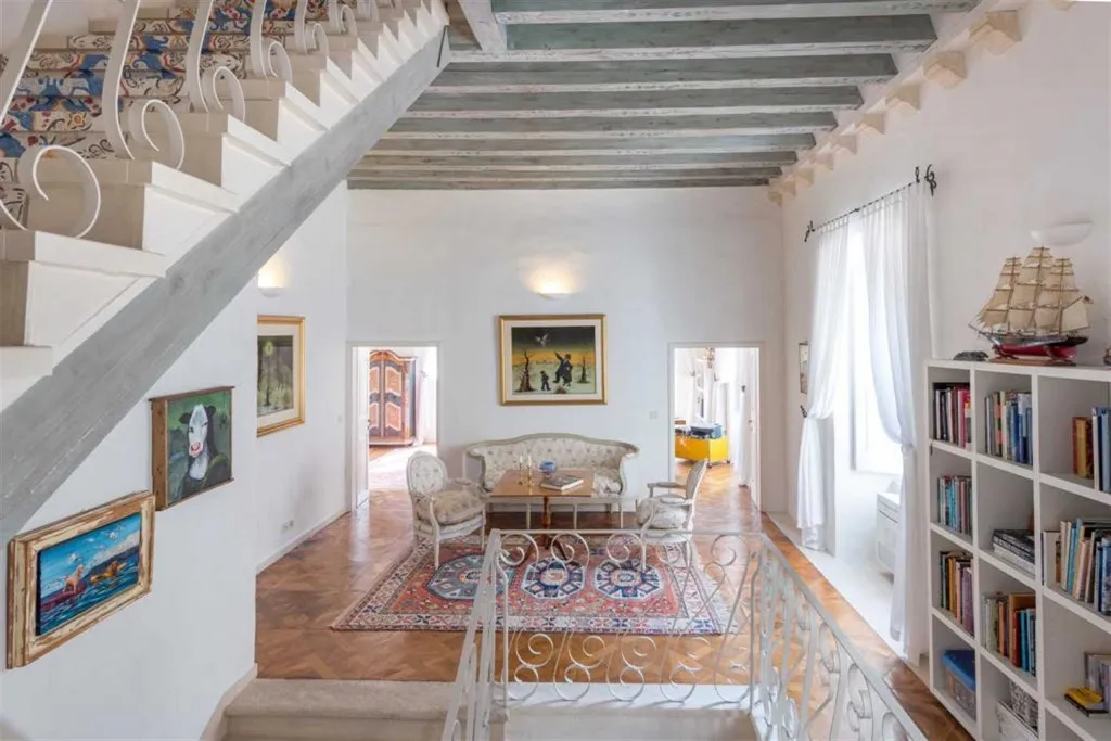 Three-Bedroom Villa in Dubrovnik for 6 Guests