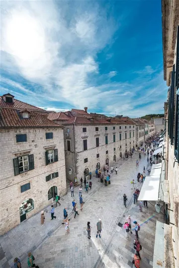 Three-Bedroom Villa in Dubrovnik for 6 Guests