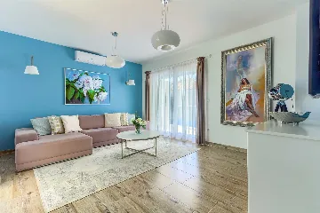 Sea-View Villa in Rogoznica for 8 Guests