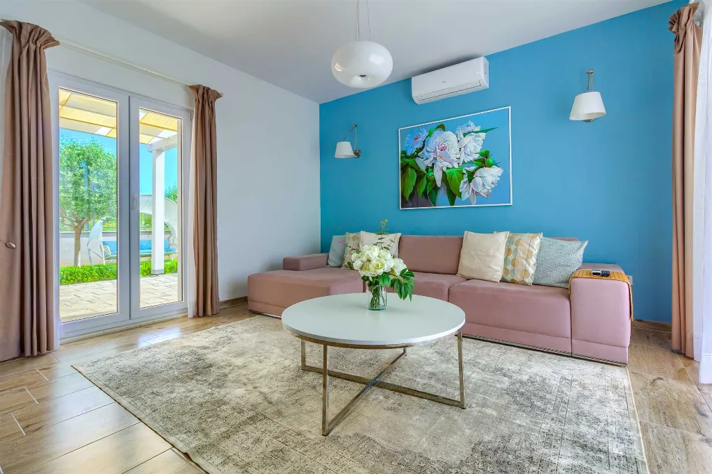 Sea-View Villa in Rogoznica for 8 Guests