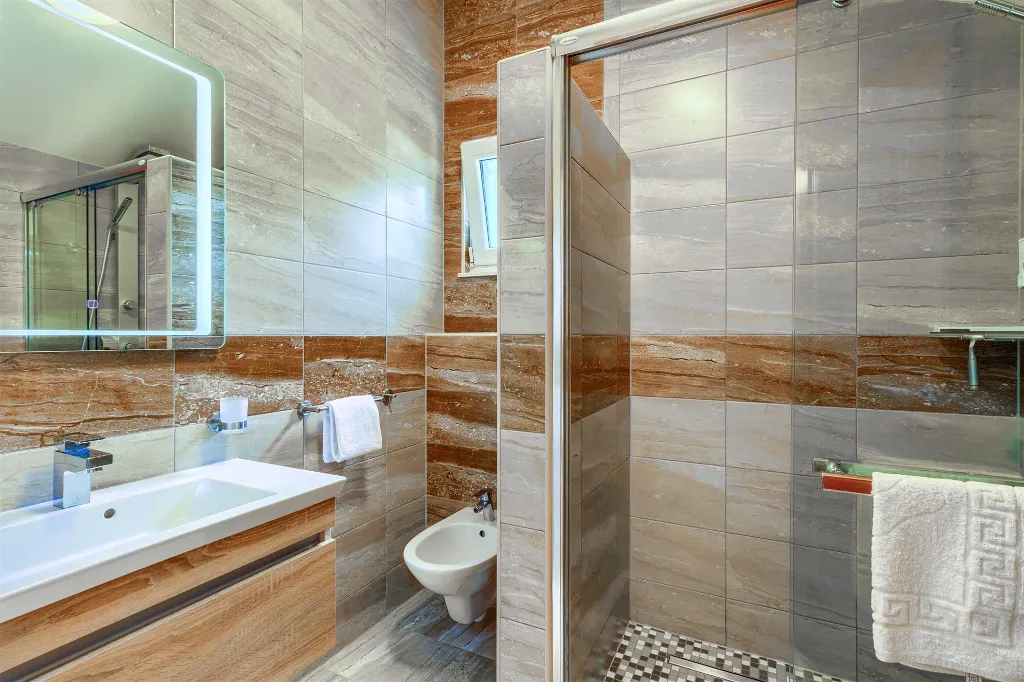 Sea-View Villa in Rogoznica for 8 Guests