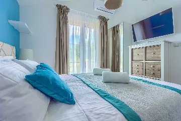 Sea-View Villa in Rogoznica for 8 Guests