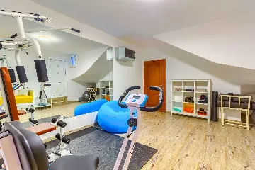 Sea-View Villa in Rogoznica for 8 Guests