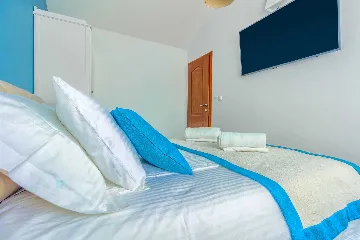 Sea-View Villa in Rogoznica for 8 Guests
