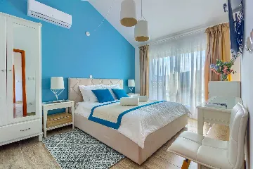 Sea-View Villa in Rogoznica for 8 Guests