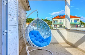 Sea-View Villa in Rogoznica for 8 Guests