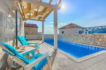 Sea-View Villa in Rogoznica for 8 Guests