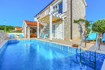 Sea-View Villa in Rogoznica for 8 Guests