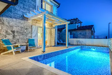 Sea-View Villa in Rogoznica for 8 Guests