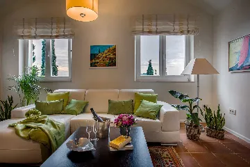 Sea View Villa for 12 Guests in Dubrovnik