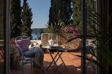 Sea View Villa for 12 Guests in Dubrovnik