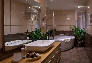 Sea View Villa for 12 Guests in Dubrovnik