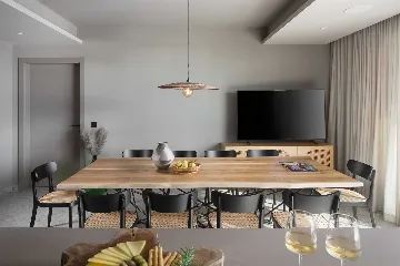 Four-Bedroom Villa in Orašac for 8 Guests