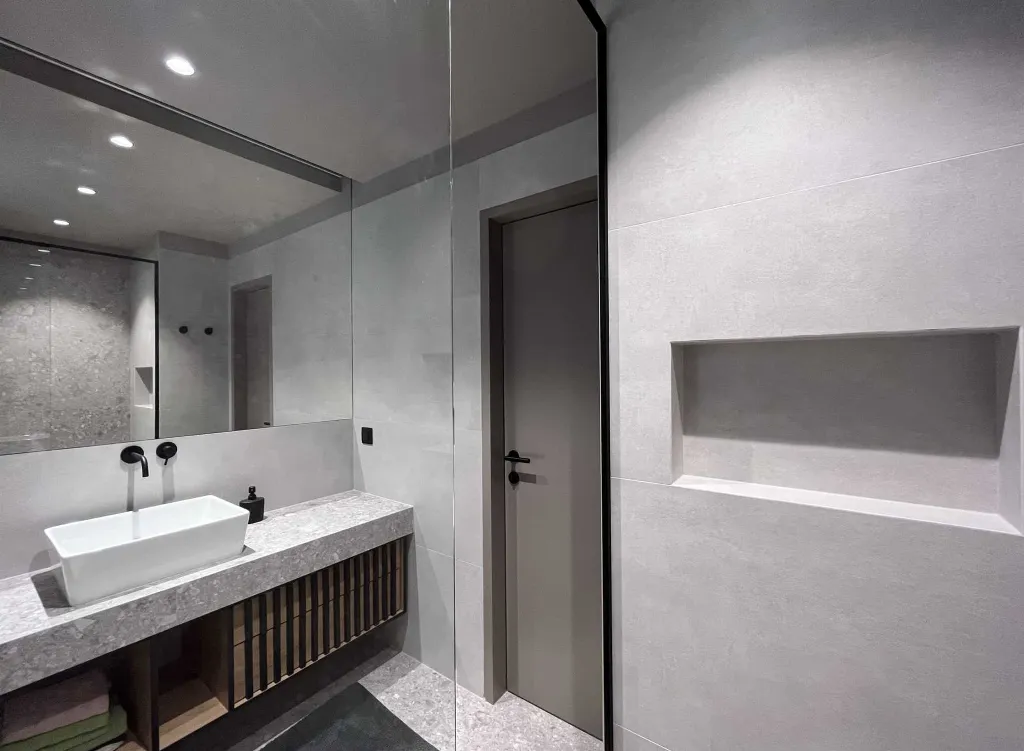 Four-Bedroom Villa in Orašac for 8 Guests
