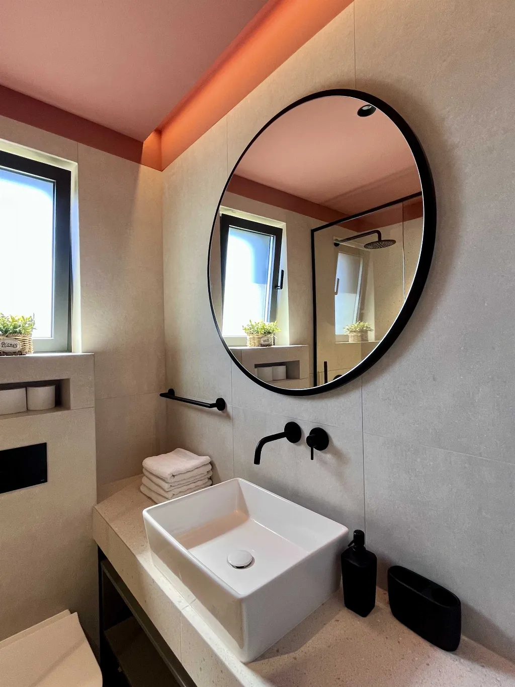 Four-Bedroom Villa in Orašac for 8 Guests