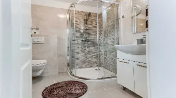 Two-Bedroom Holiday House in Sutivan with Heated Pool