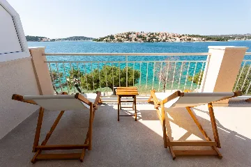 Seafront Villa in Rogoznica for 8 Guests