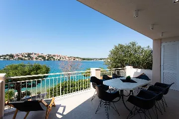 Seafront Villa in Rogoznica for 8 Guests