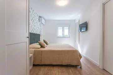 Seafront Villa in Rogoznica for 8 Guests