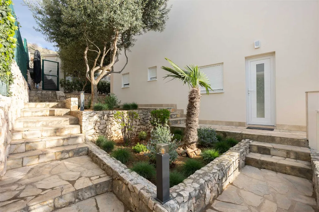 Seafront Villa in Rogoznica for 8 Guests