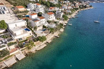 Seafront Villa in Rogoznica for 8 Guests