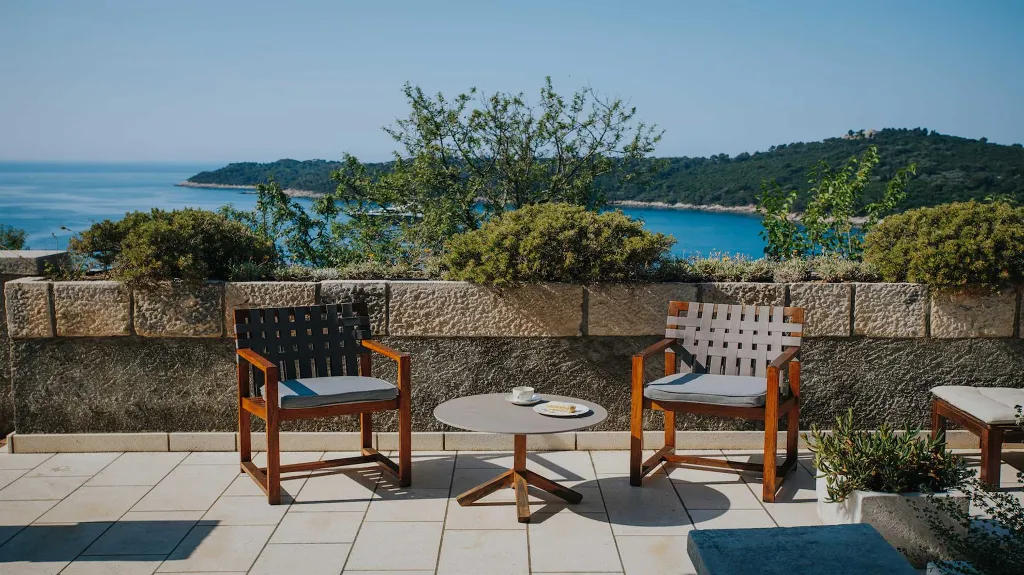 Dubrovnik 5-Bedroom Villa with Pool and Jacuzzi