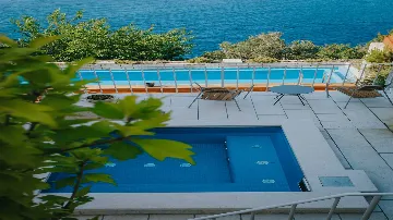 Dubrovnik 5-Bedroom Villa with Pool and Jacuzzi