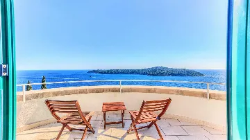 Dubrovnik 5-Bedroom Villa with Pool and Jacuzzi