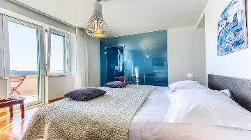 Dubrovnik 5-Bedroom Villa with Pool and Jacuzzi