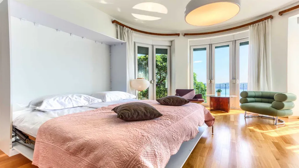 Dubrovnik 5-Bedroom Villa with Pool and Jacuzzi